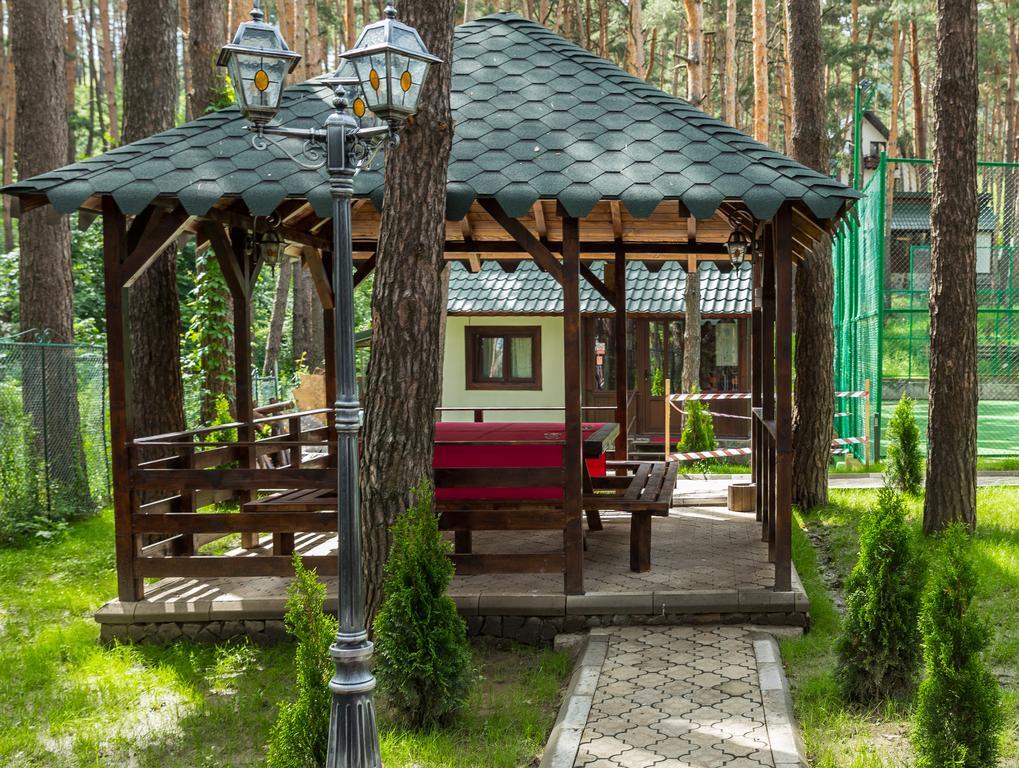 Hotel Complex Parc Pini Moineşti Exterior foto